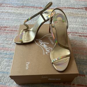 Gold metallic Roasalie Louboutin heel